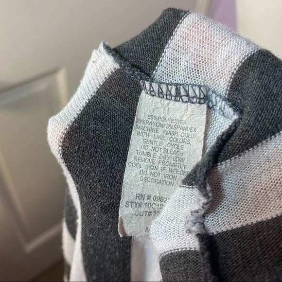 Kirra | striped sweater - Picture 4 of 4